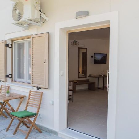 Le Quartier Comfy Studios Parga Luaran gambar